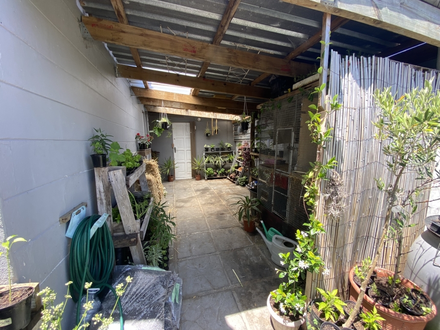 3 Bedroom Property for Sale in Pelican Park Western Cape